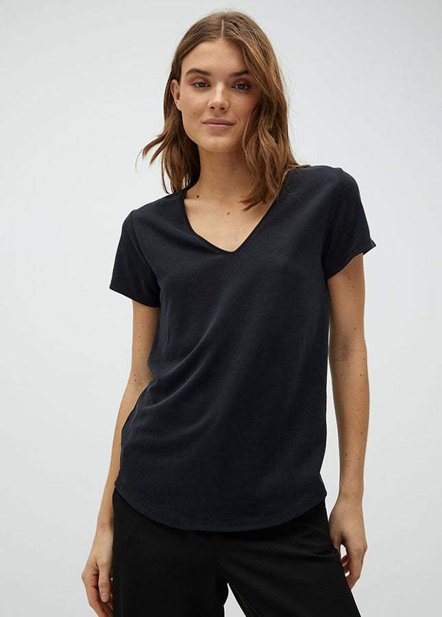 mbyM Luvanna Basic T-shirt V-hals Zwart