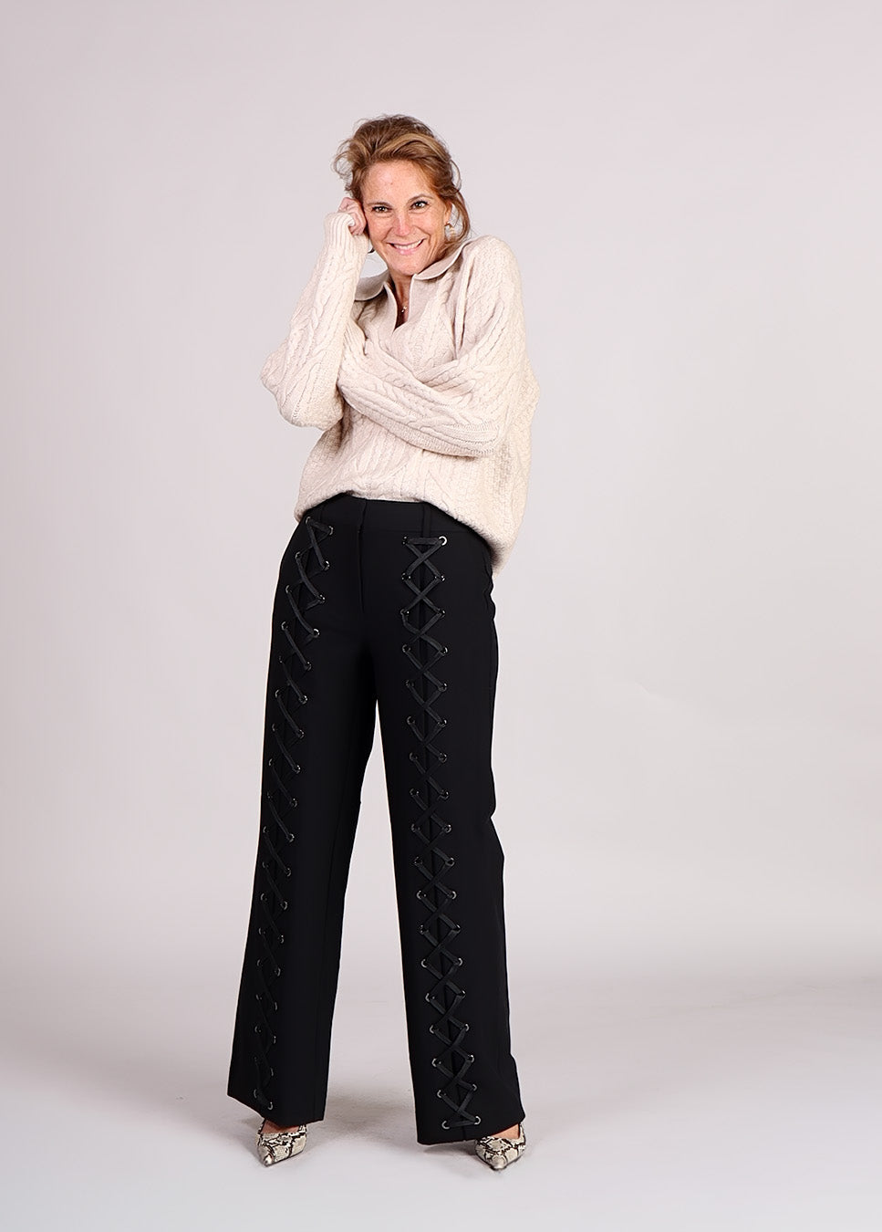 Co Couture RowCC Collar Cable Knit beige voorkant broek met zwarte veter