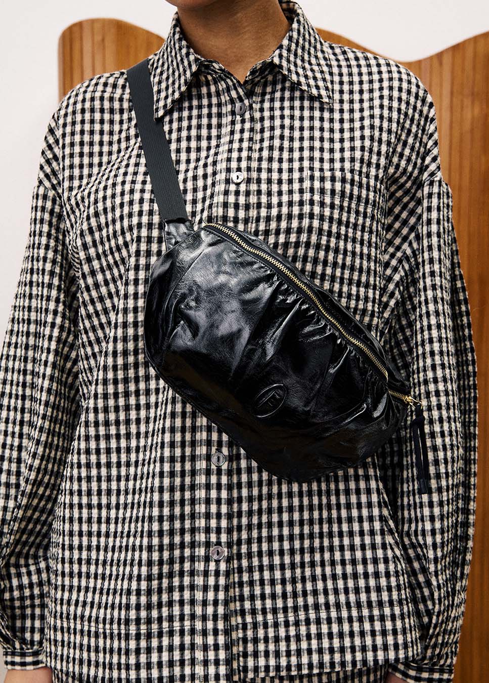 FRNCH lakleren bumbag tas zwart detail