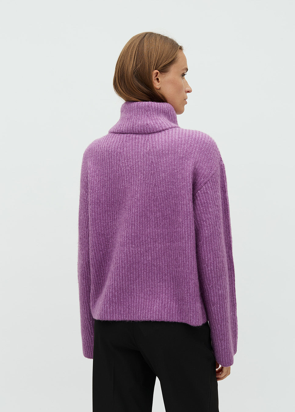 mbyM Kemina-M trui gebreid met col paars achterkant model