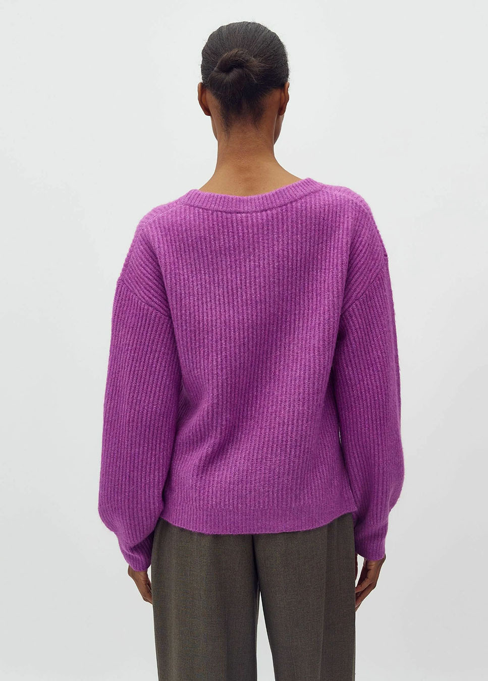 mbyM Servin-M trui gebreid wol roze achterkant model