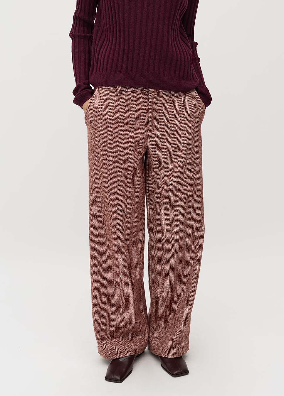 mbyM Tarrina-M pantalon wolmix gemeleerd rood voorkant model