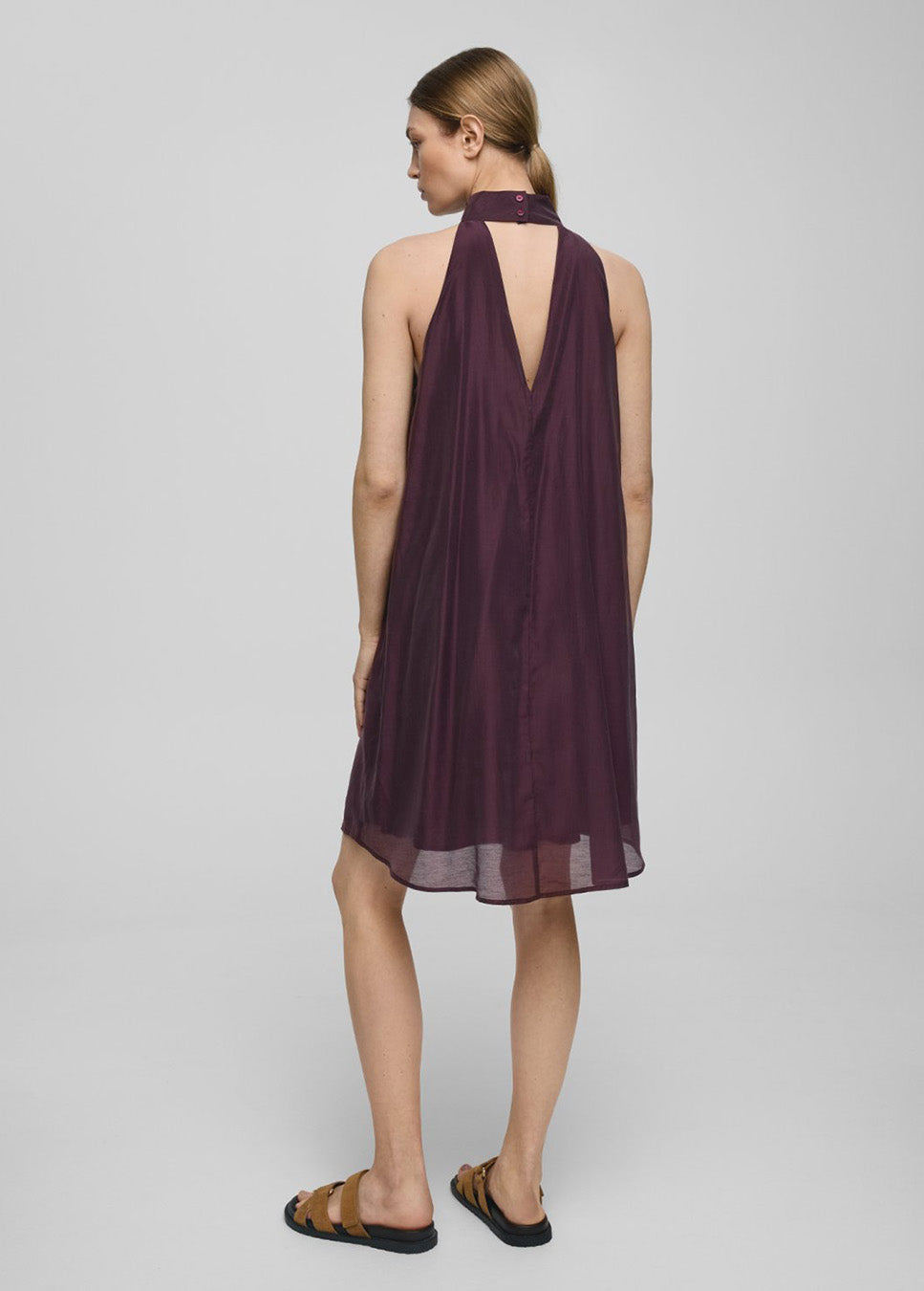 MSCH Copenhagen MSCHAlithea Faustina SL halterjurk midi burgundy achterkant op model