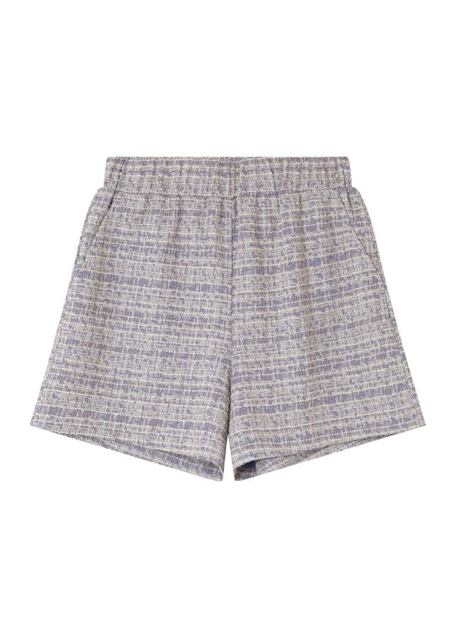 Online dameskleding Boetiek Aniek I Paarse tweed damesshort Ivan I Toffe tweed short van het merk Grace & Mila. De paars/grijze heeft een elastische tailleband en steekzakken. Een echte must-have deze zomer. Shop de nieuwe collectie dames shorts, tweed shorts, Grace & Mila shorts, tweed korte broeken, zomer broeken.