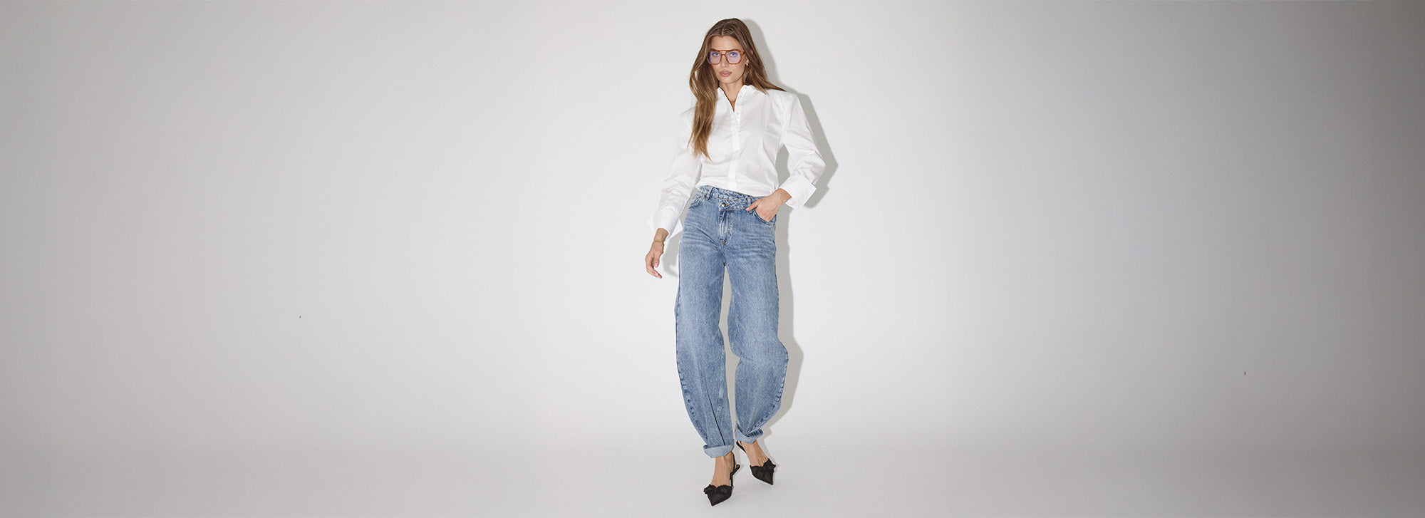 Co’Couture spring collectie 2026 met vrouwelijke tailoring, denim en zachte tinten