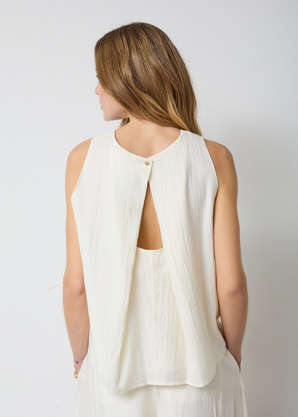 Co Couture AuraCC Top mouwloos off white achterkant model