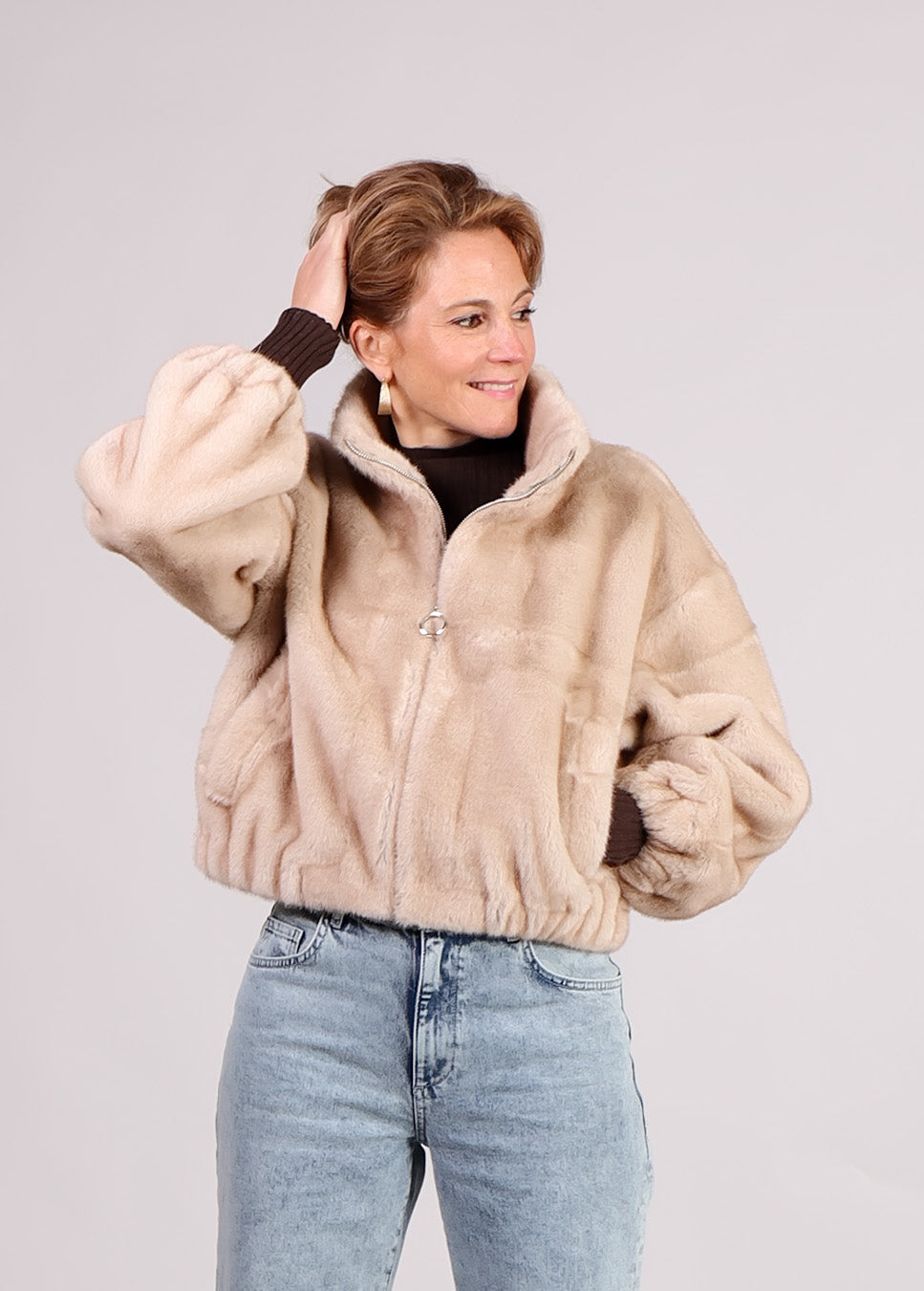 Co Couture FeraCC Faux Fur Jacket beige voorkant model