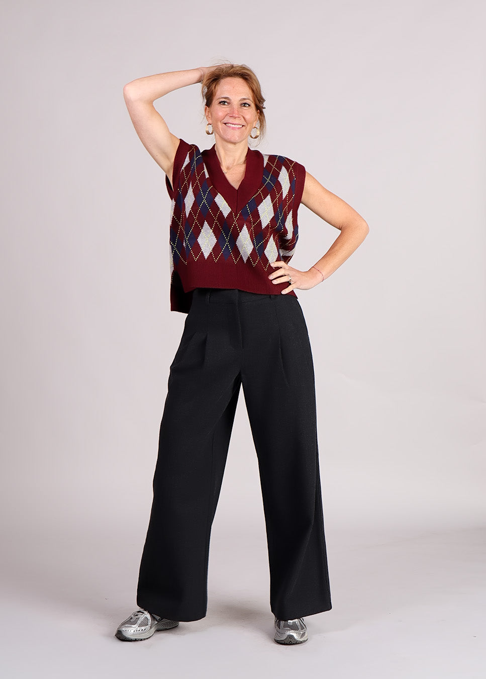 Co Couture RowCC Check Vest spencer rood voorkant model met zwarte broek