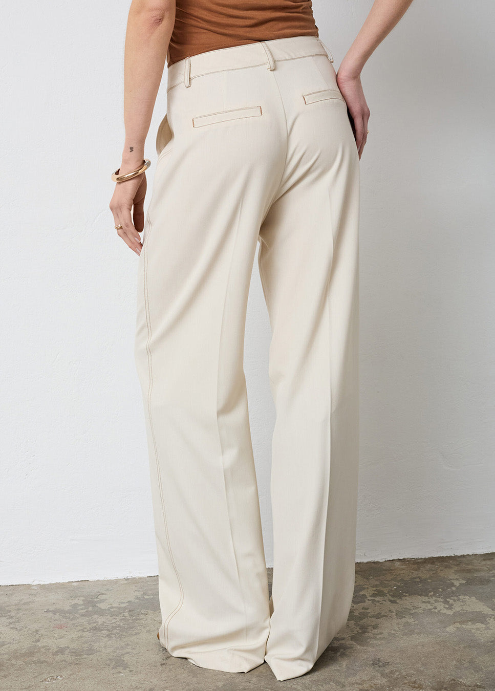 Co Couture TerryCC Denim LL Pant beige  achterkant van model
