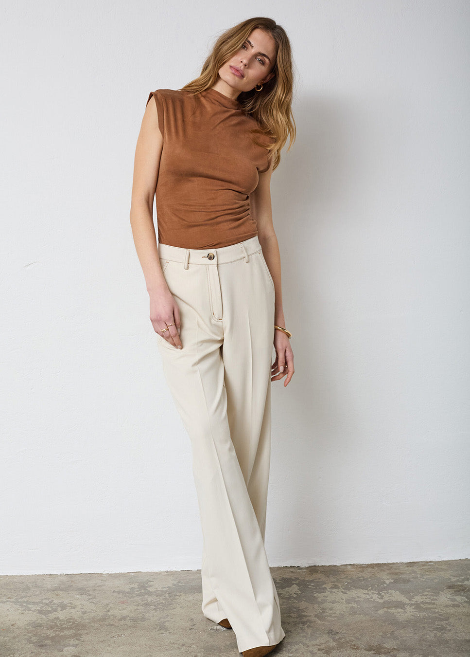 Co Couture TerryCC Denim LL Pant beige  voorkant van model