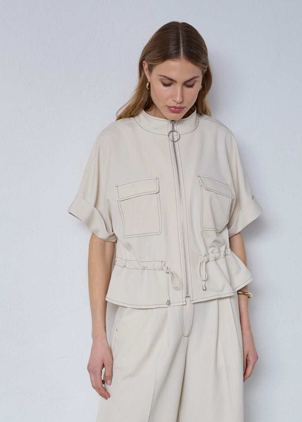 Co Couture TerryCC Vest beige voorkant van het model met de bijbehorende TerryCC pants