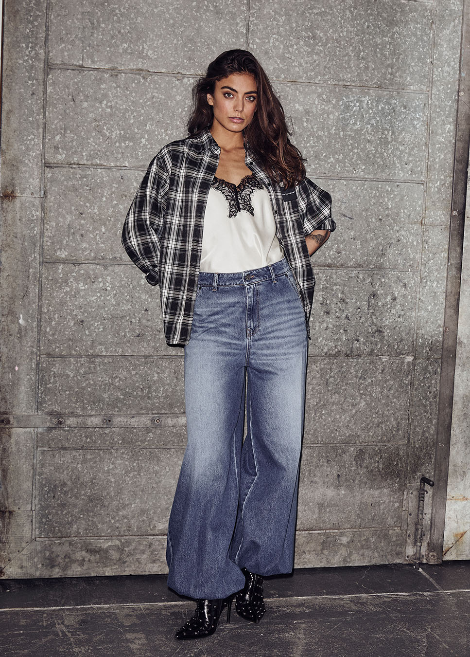 Haute L’Amitié Denim Harem Tall Pant jeans donkerblauw HL10655 voorkant model