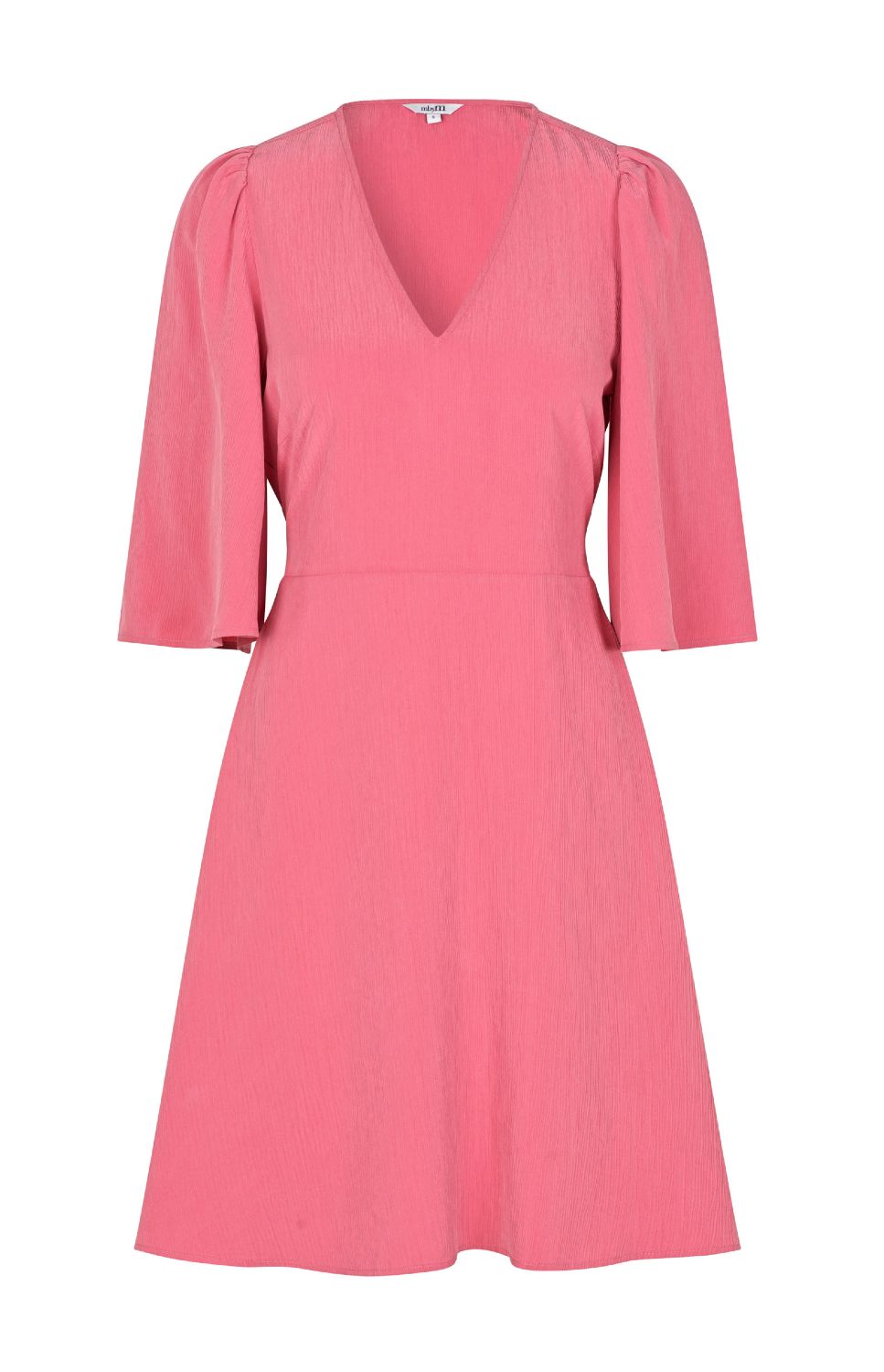 Roze midi-jurk Melika van het merk mbyM. De Slate Rose midi-jurk heeft korte, wijde mouwen en een v-hals. De Melika jurk heeft een elastische tailleband op de rug waardoor deze mooi getailleerd valt. De roze jurk is gemaakt van het duurzame modal. Shop de nieuwe collectie jurken, roze jurken, mbyM zomerjurken.