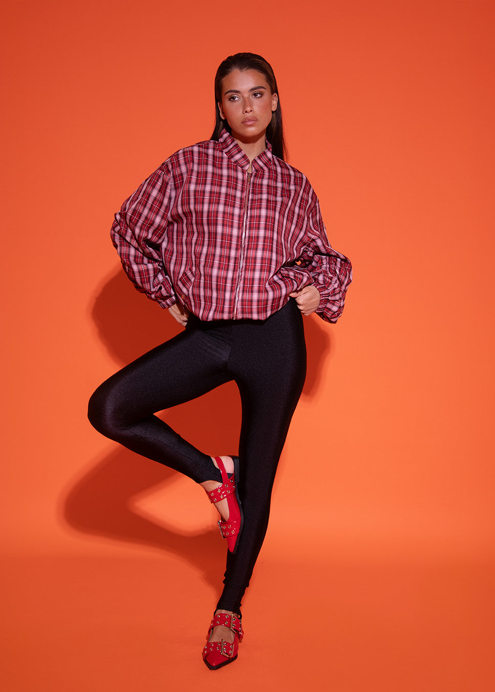 Studio Amaya Lis legging zwart voorkant op model